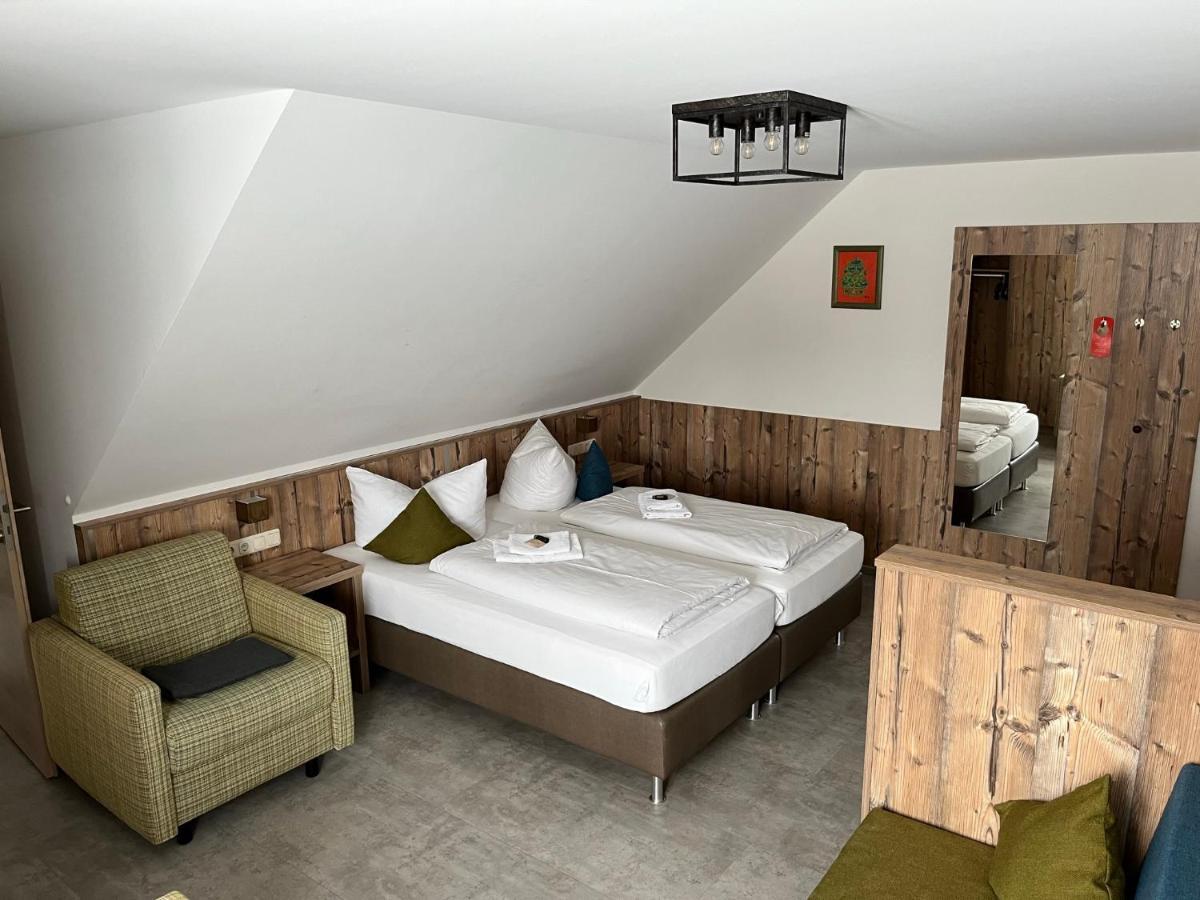 Gasthaus-Pension Hofmann Oberdachstetten Kültér fotó