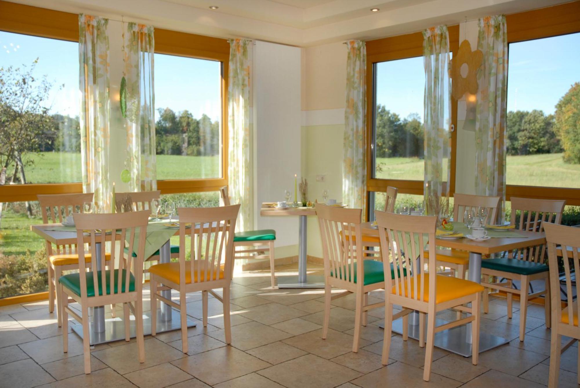 Gasthaus-Pension Hofmann Oberdachstetten Kültér fotó