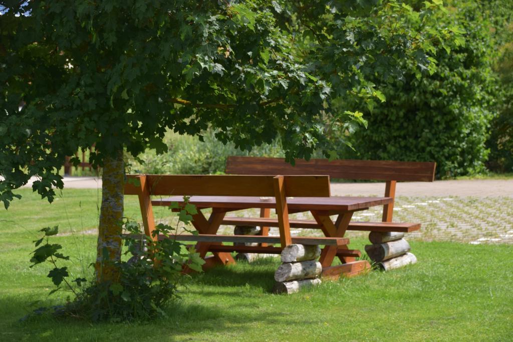 Gasthaus-Pension Hofmann Oberdachstetten Kültér fotó
