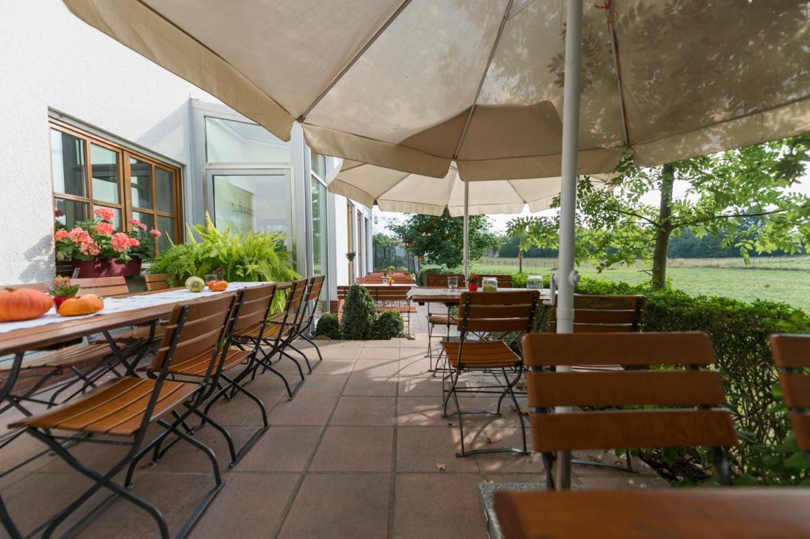 Gasthaus-Pension Hofmann Oberdachstetten Kültér fotó